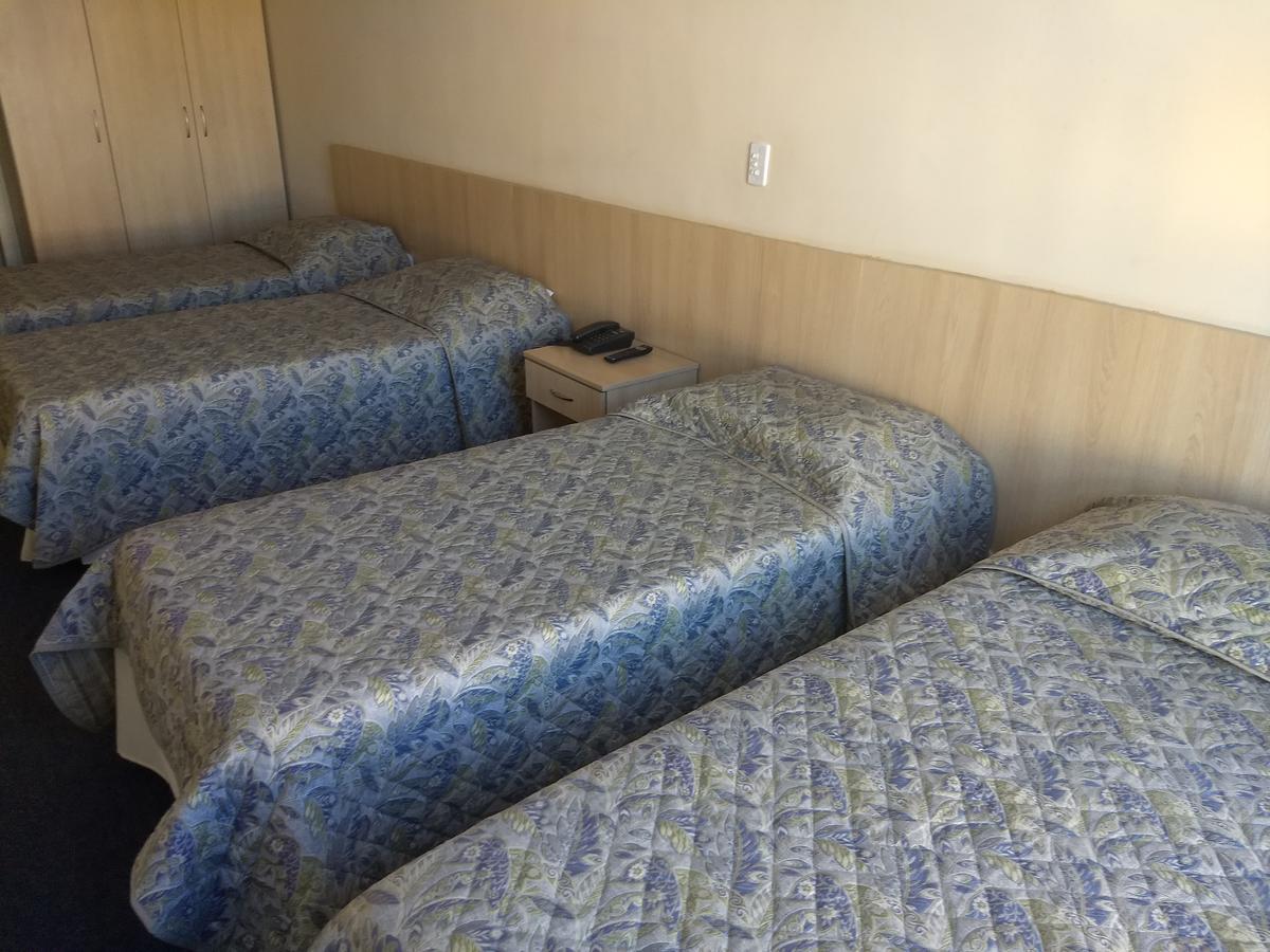 欧罗酒店 库里提巴 外观 照片