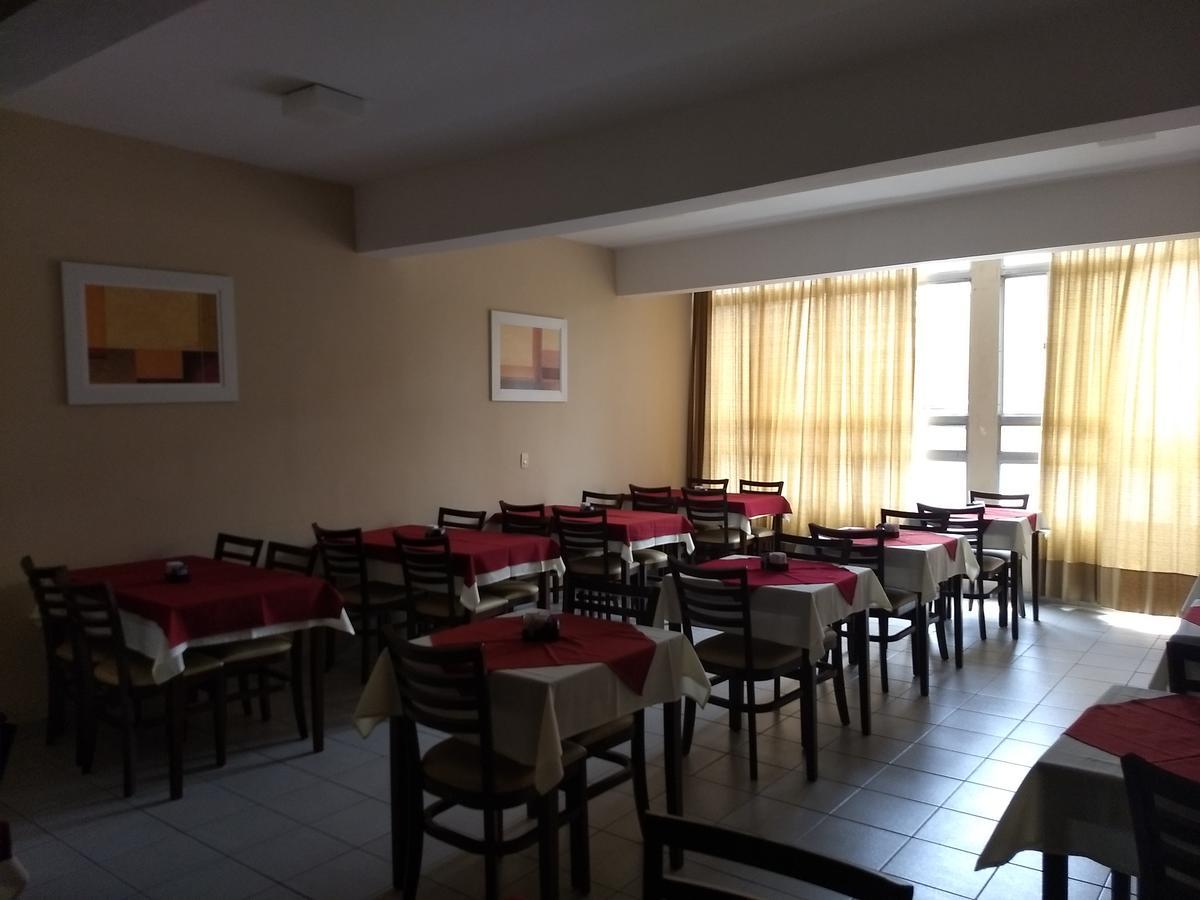 欧罗酒店 库里提巴 外观 照片